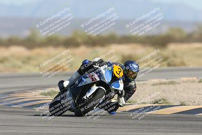 media/Oct-04-2025-CVMA (Sat) [[408bcdd6e4]]/Race 13-Amateur Supersport Open/